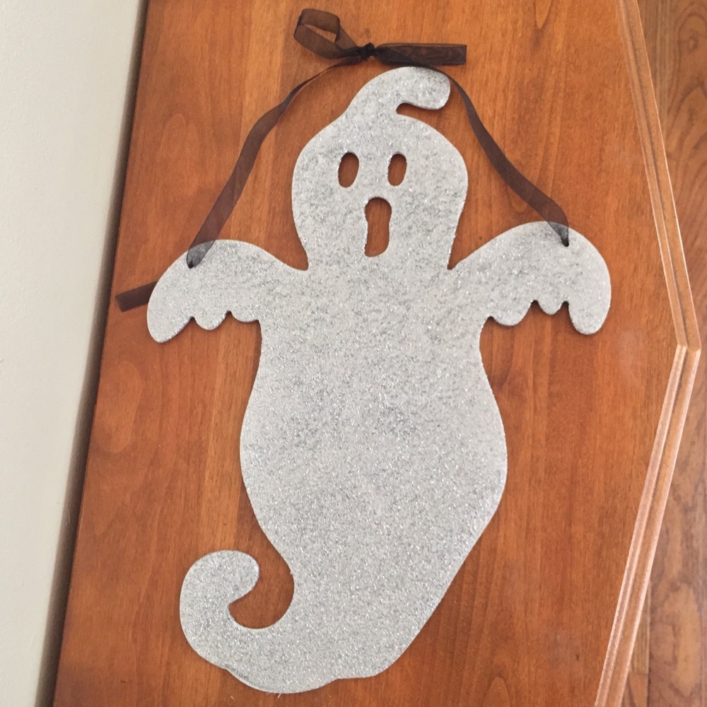 🐬 CLEARANCE ITEM: 13” Glittery Ghost Hanging Halloween Decoration
